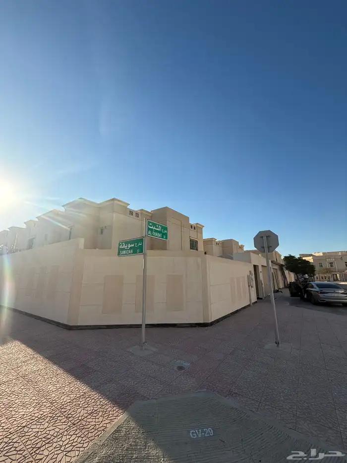 فيلا زاوية جنوبية شرقية للبيع - الجبيل الصناعية - حي جلمودة 2