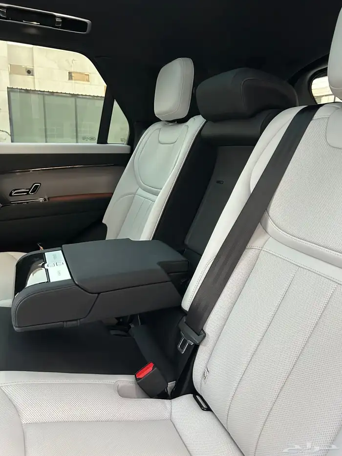 رنج روفر سبورت 2023  S dynamic P400 اقل سعر في السوق 15