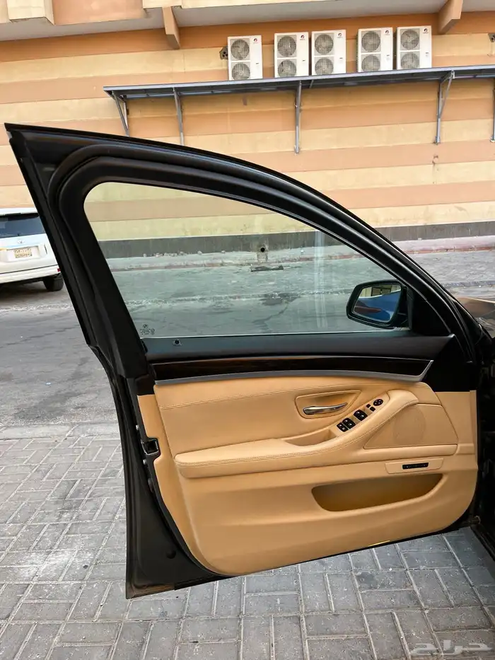 بي إم دبليو 528i 15
