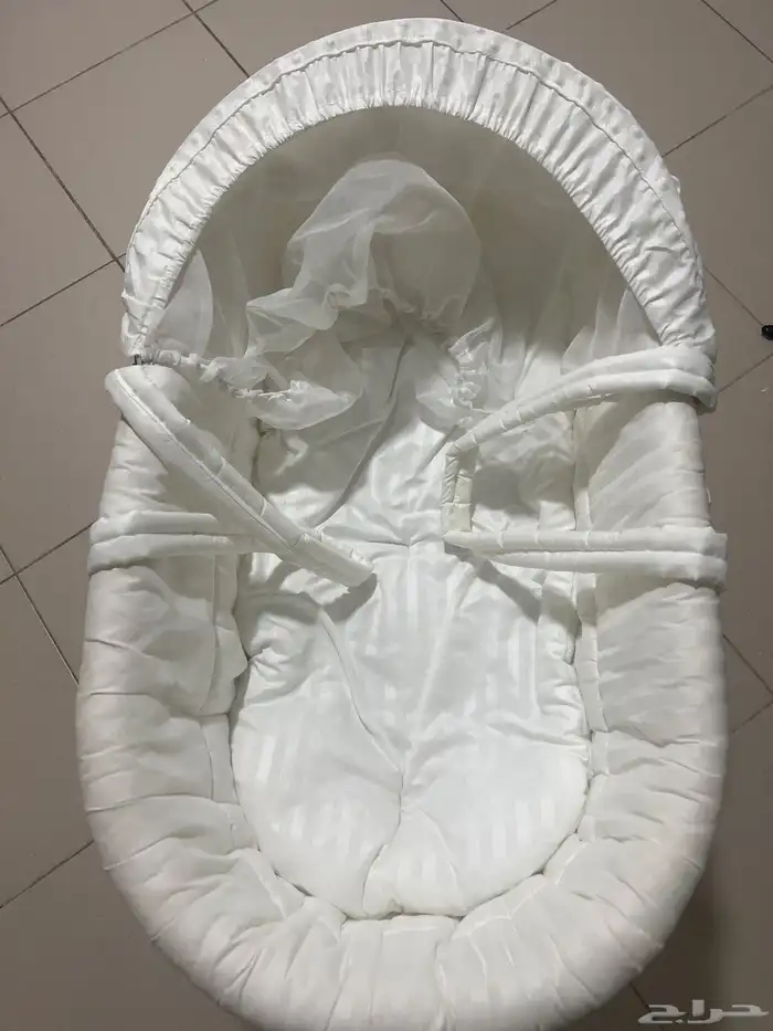 سرير أطفال 0