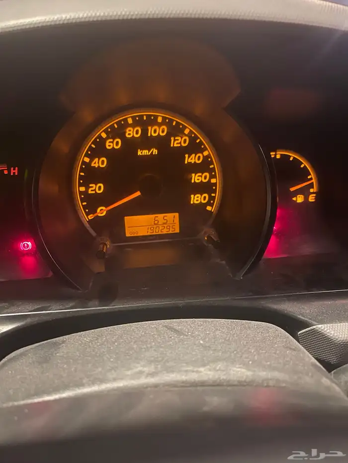 باص تويوتا 2013 3