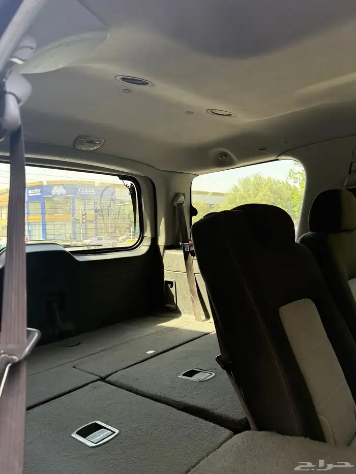 للبيع  سيارة أكسبدشن 2005 2