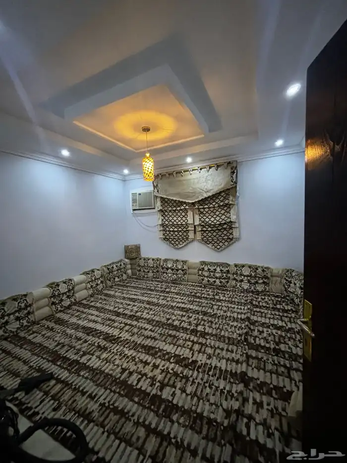 شقة روف 5 غرف موثثة مع سطح مستقل 9