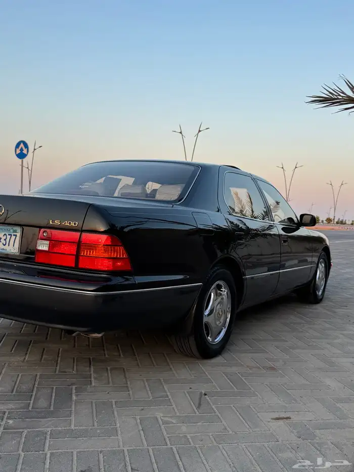 للبيع لكزس مديل 99 10