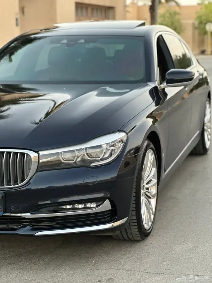 بي ام حجم 730 مخزن ماشي 52 الف صيانات وكاله بدي وكاله 5