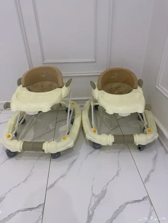 كرسي هزاز ونفس الوقت مشايات 0