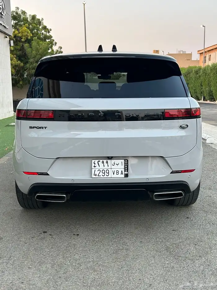 رنج روفر سبورت 2023  S dynamic P400 اقل سعر في السوق 5