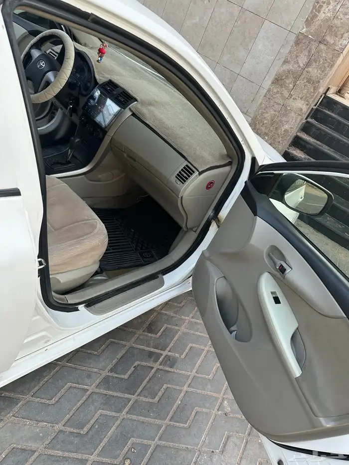 كورولا 2013 اوتوماتيك للبيع 2