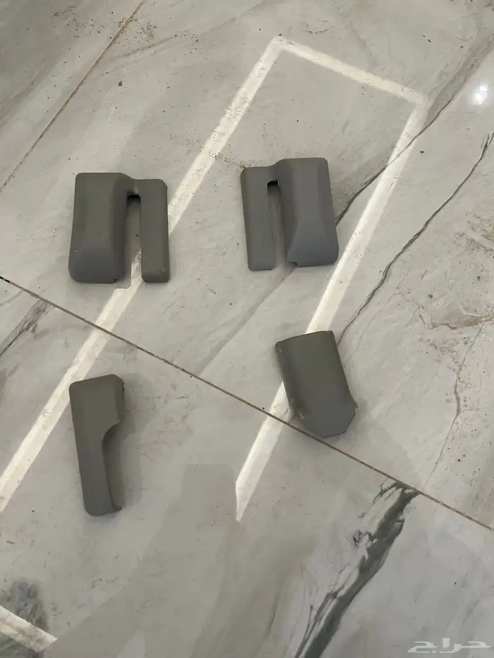 اكسسورات لينكون تاون كار من 2003 وطالع 4