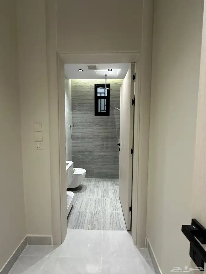 للبيع ادوار ارضية وعلوية مداخل مستقلة المحالة - ابها 12