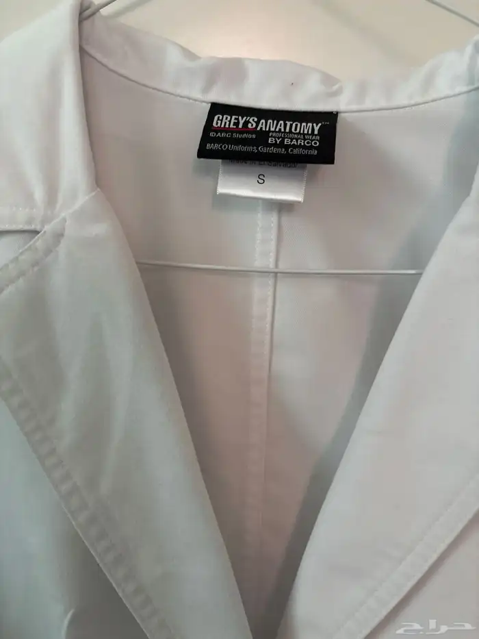 بالطو   لابكوت ماركة grey s anatomy مقاس S 1
