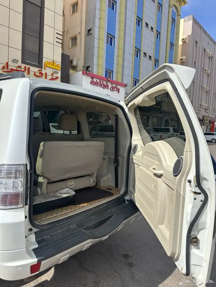 للبيع جيب بيجيرو موديل 2016 10