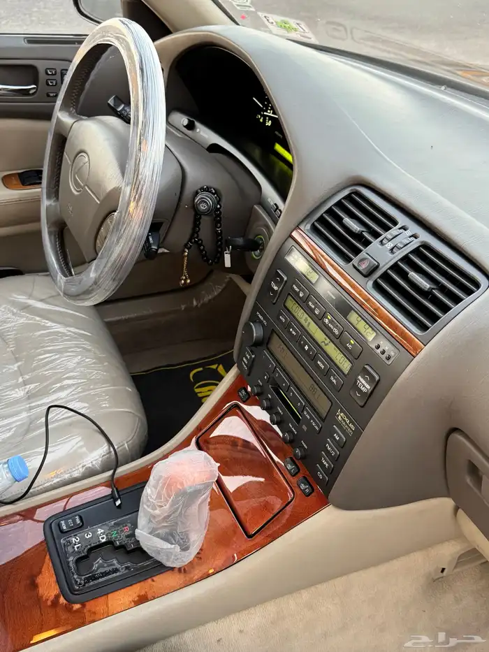 للبيع لكزس مديل 99 56