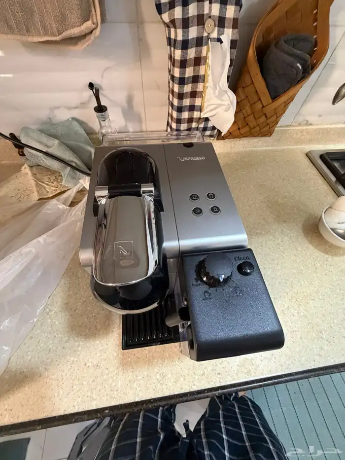 ماكينة نيسبرسو للقهوه كبسولات 0