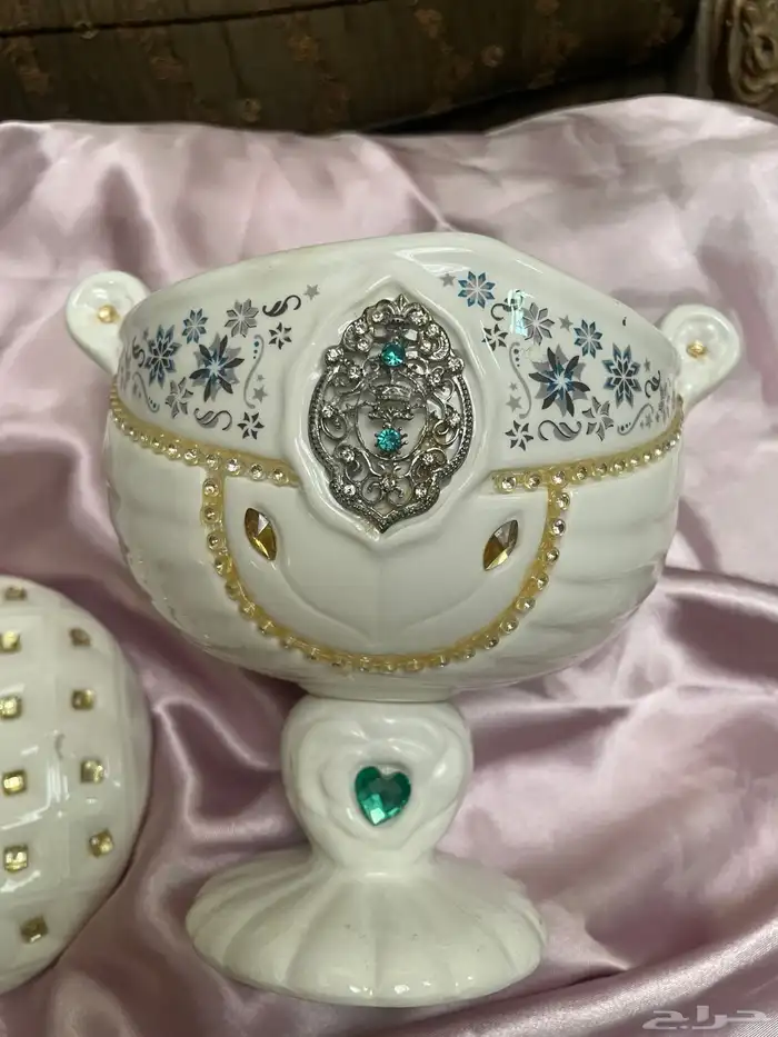 وعاء كلاسيكي Classical Tureen 20
