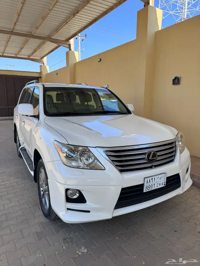 لكزس LX570 موديل 2010 فل DD 0