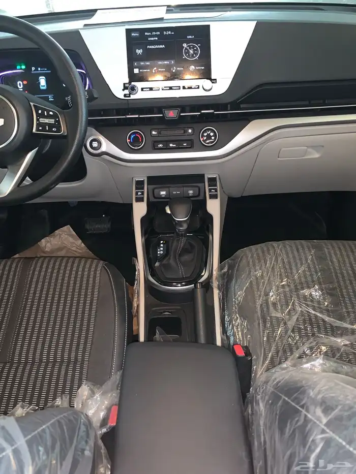 كيا كارينز مطور 7 مقاعد 2025 LX 22