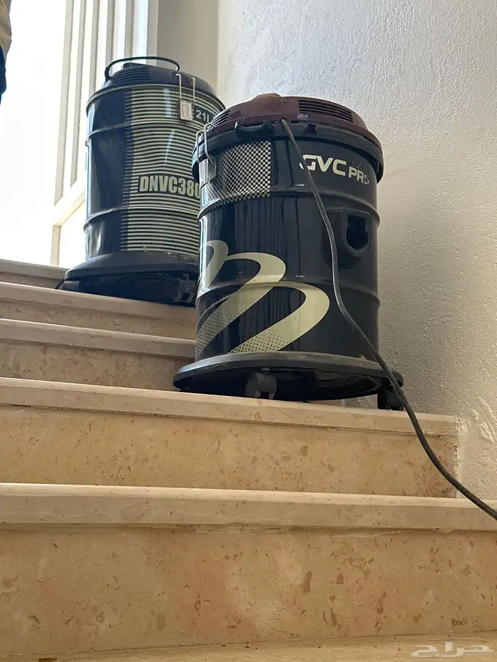 مكنسه كهربائيه 0