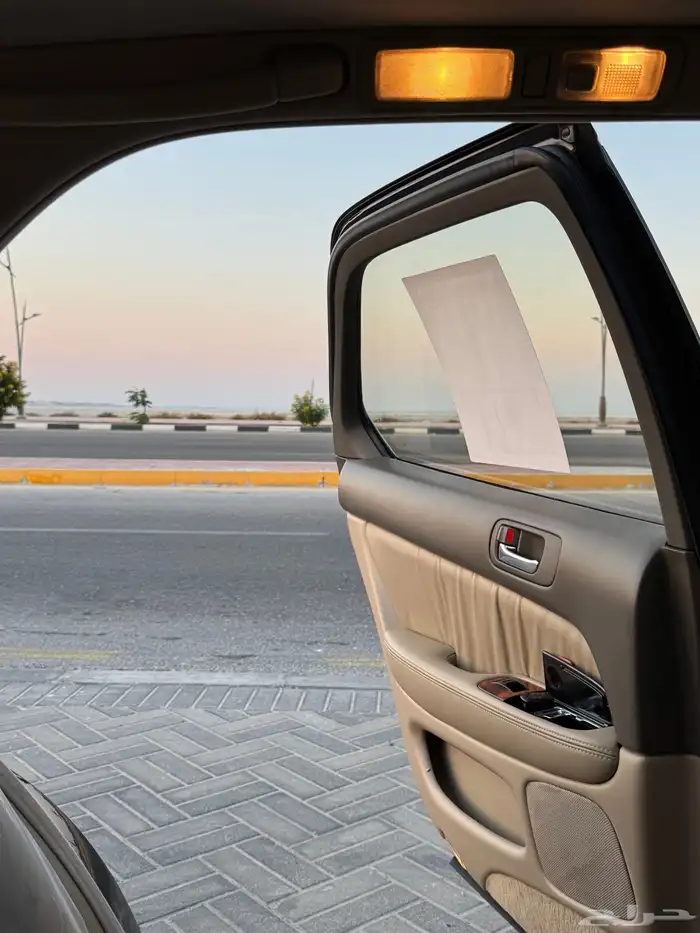 للبيع لكزس مديل 99 72