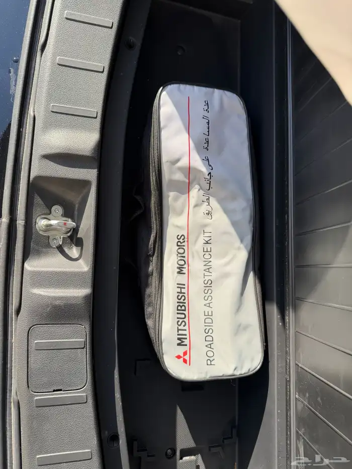 سيارة متسوبيشي اوتلاندر 26