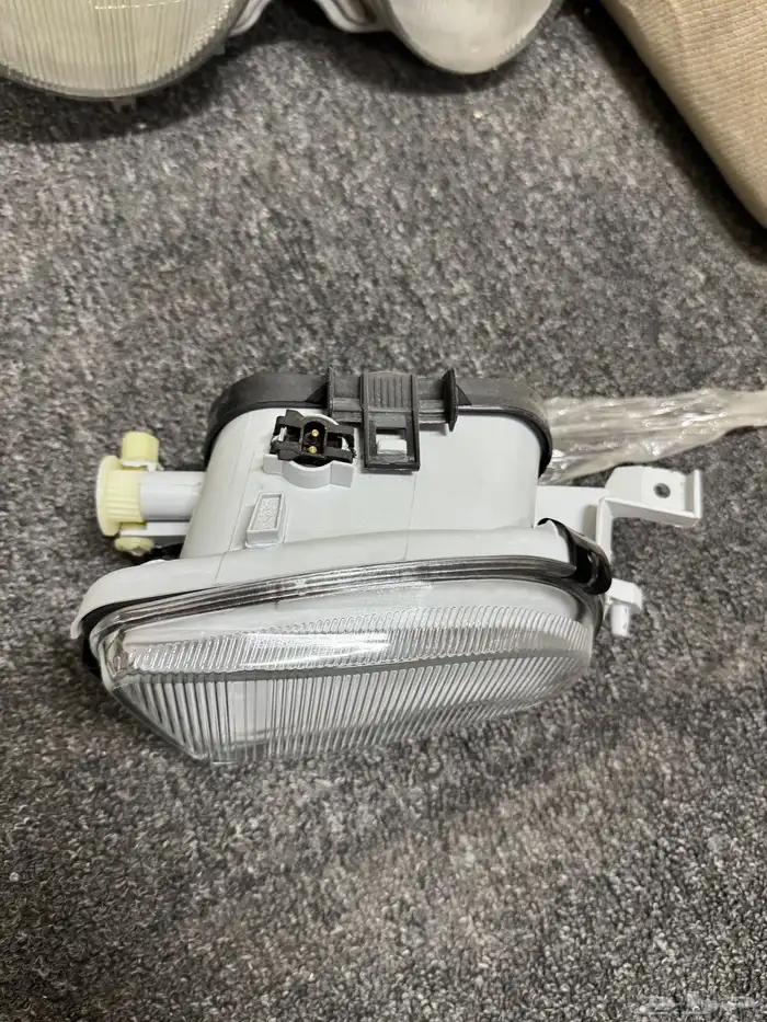 قطع مرسيدس 2002 و 2001 ابو عيون 3