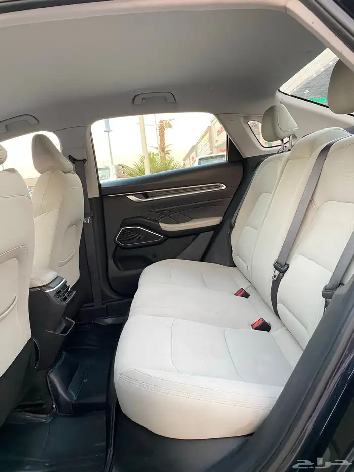 جيلي امجراند 18