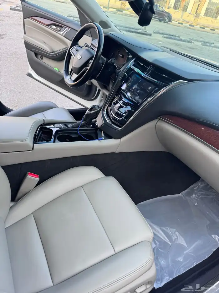 كاديلاك CTS 9