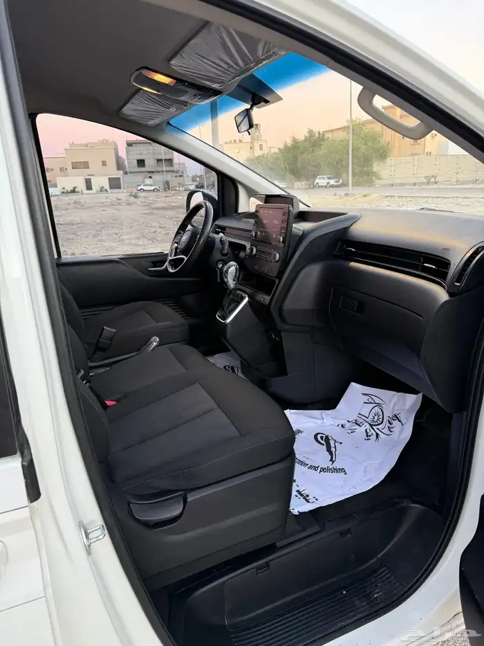 هيونداي ستاريا 6