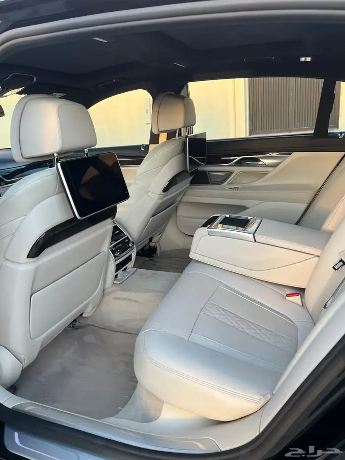 للبيع بي ام دبليو 740 موديل 2016 12