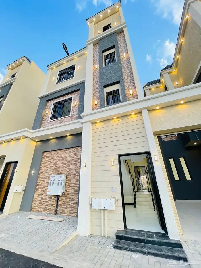 للبيع شقق تمليك علوي مع سطح موقع متميز جدا وسط الخدمات 25