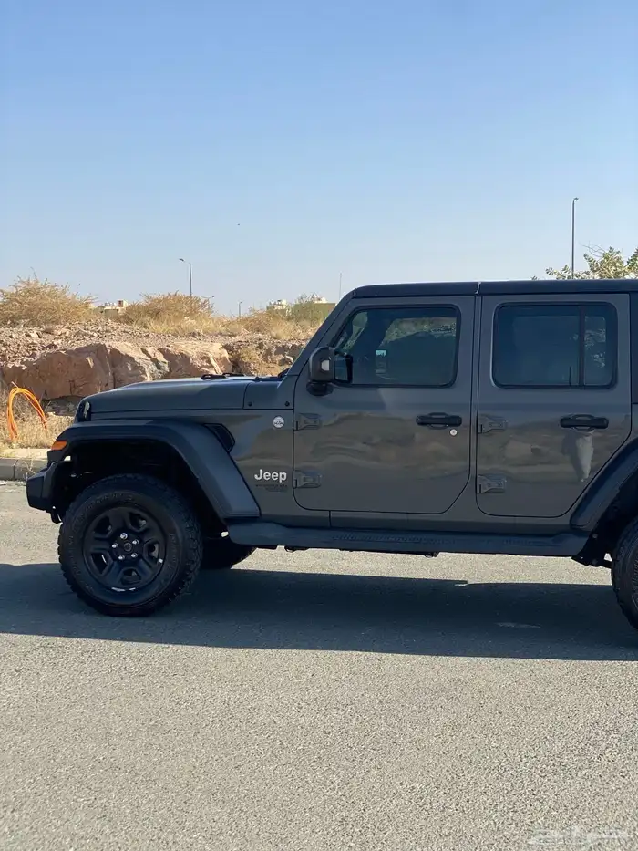 للبيع رانجلر 2021 سبورت 17