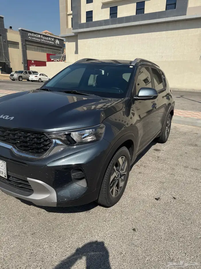 سياره كيا سونت للتنازل بمقابل بسيط 1