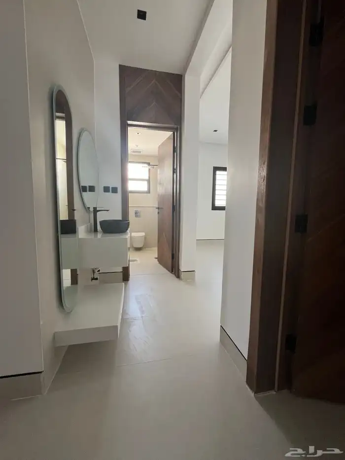 ادوار وشقق منفصله للبيع في المزاحمية 18