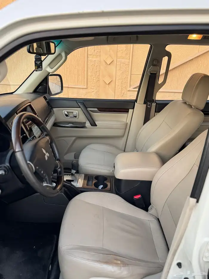 متسوبيشي باجيرو 2019 مالك واحد عداد قليل 14