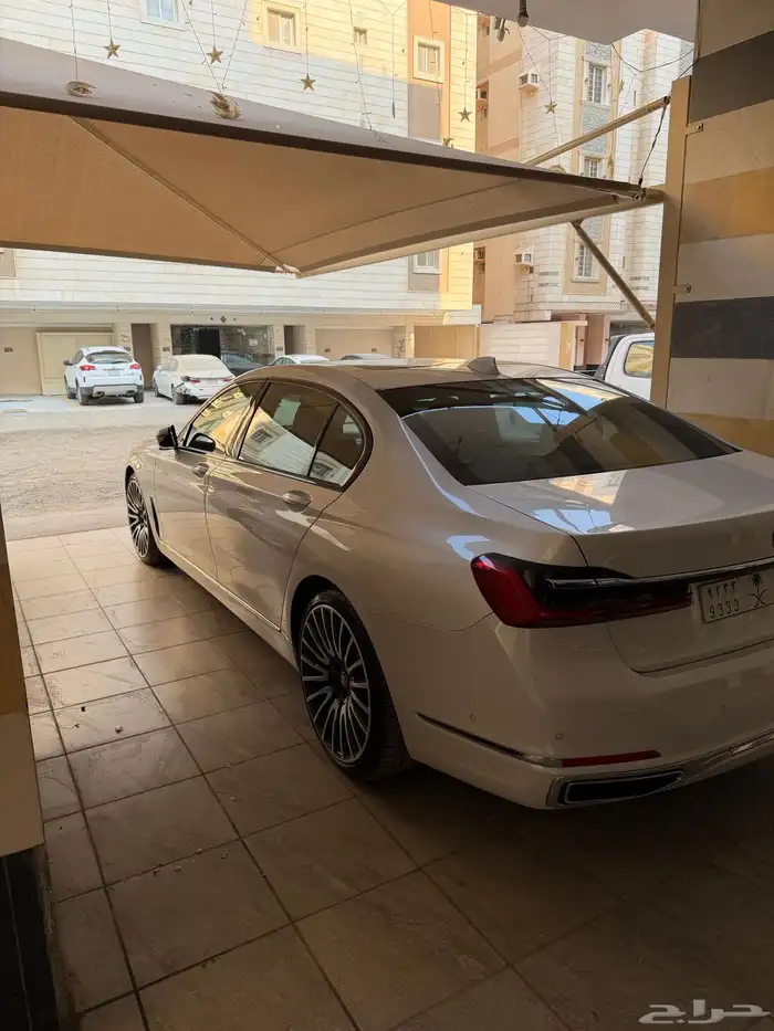 بي ام دبليو 2020 _740Li 9