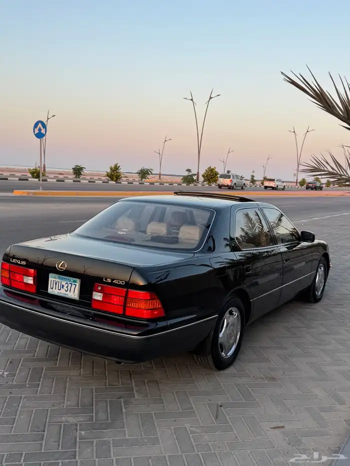 للبيع لكزس مديل 99 8