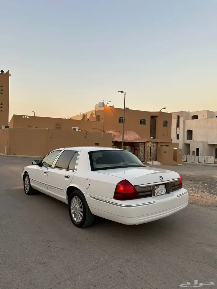 فورد جراند ماركيز 2010 قمة النظافة 2