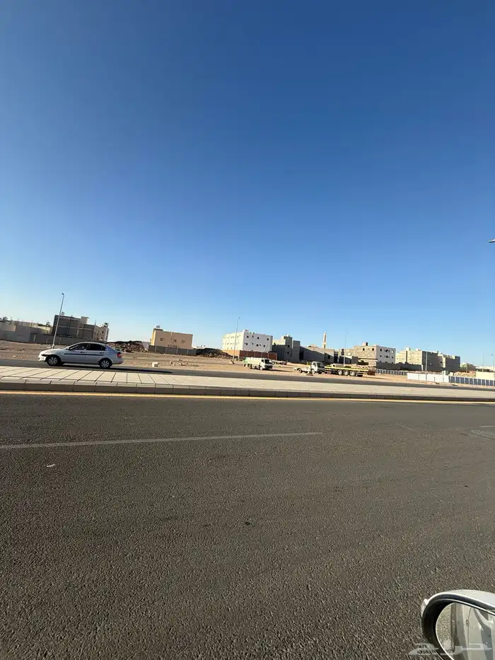 للبيع ارض تجارية في مخطط النبلاء م660 خلف خلاف بعد محطة نفط 9