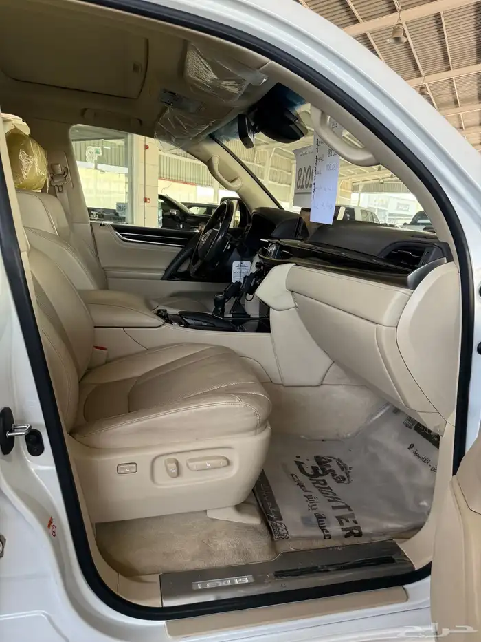 لكزس LX570 موديل 2018 27