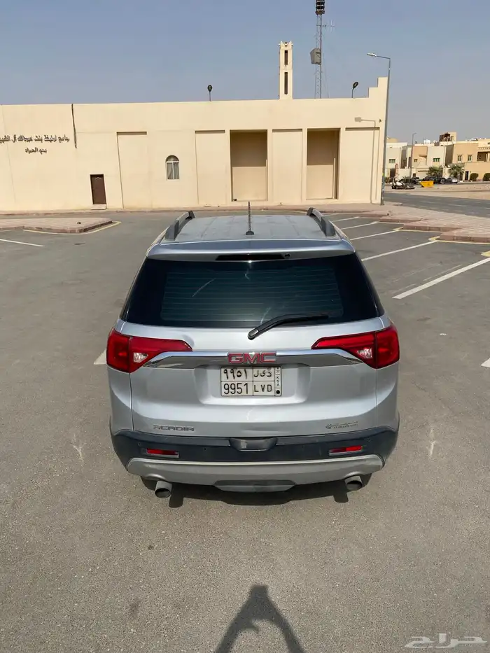 للبيع GMC اكاديا 2017 مالك اول 18