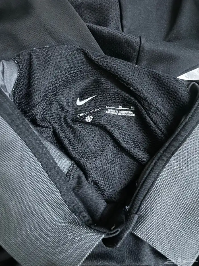 تيشرتات نادي الاتحاد السعودي و بناطيل   اكس لارج 9