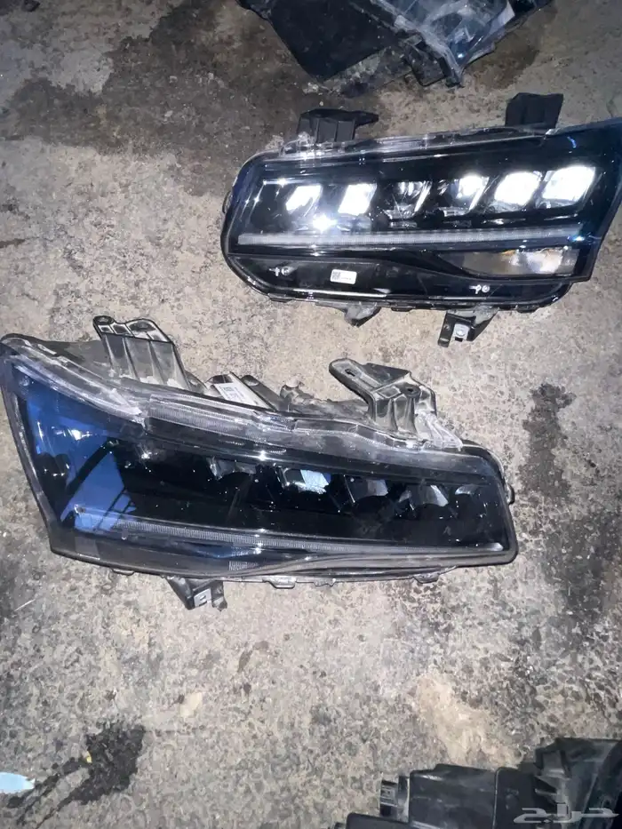 شمعات امامي سوزوكي ديزاير موديل 2025 فل كامل مستعمل اصلي 2