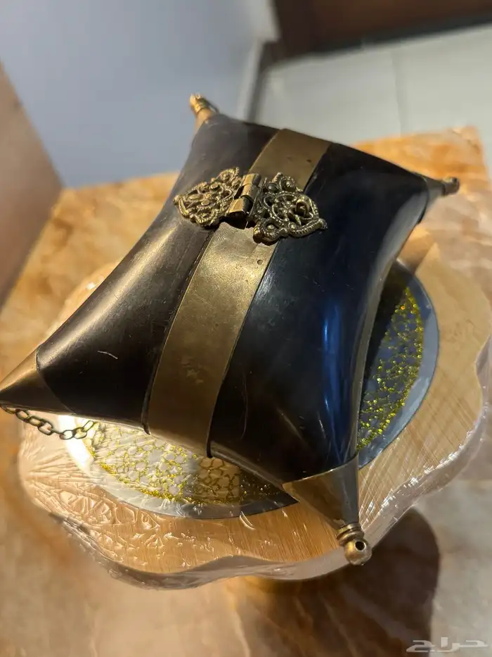 فضيات ومقتنيات 9