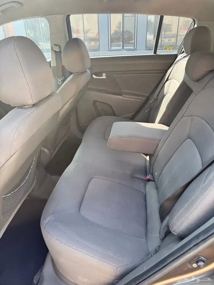 للبيع كيا سبورتاج 2013 نظيفة جدا 2000 سي سي   لون بني 6