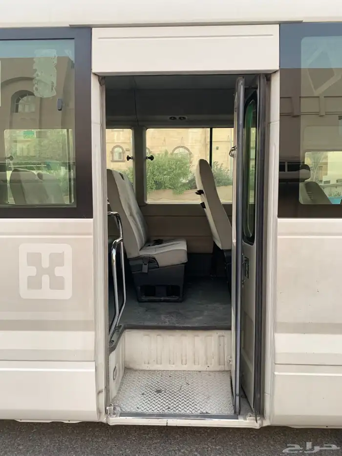 تويوتا باص كوستر ديزل 8