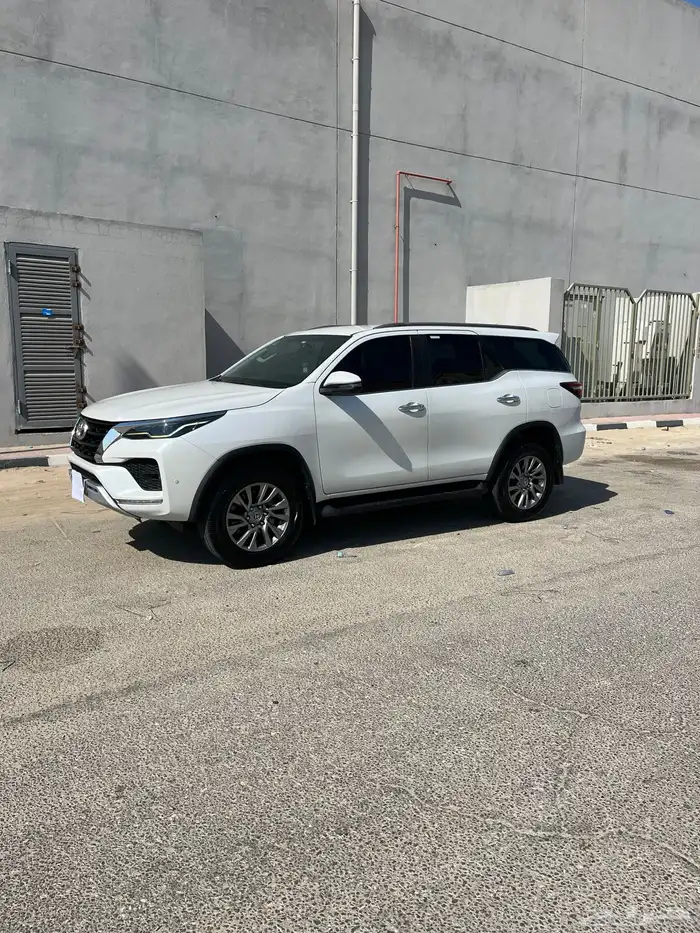 للبيع تيوتا فورشنر ديزل 2023 المكينة الكبيرة 2800 0