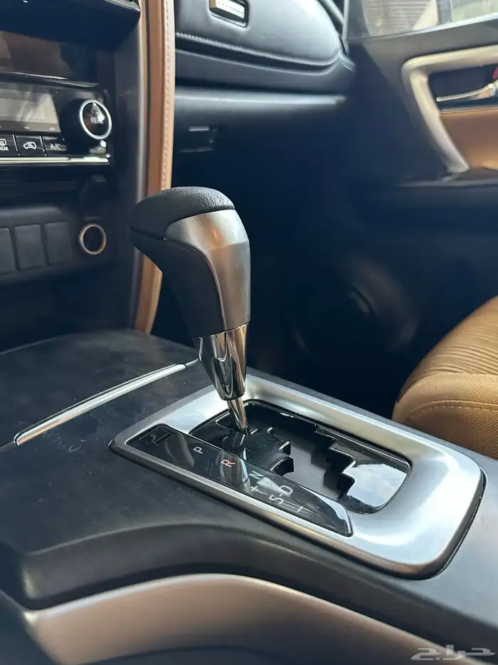 فورتشنر VX بنزين V6 العداد ( 7954 كيلو فقط ) موديل 2021 20