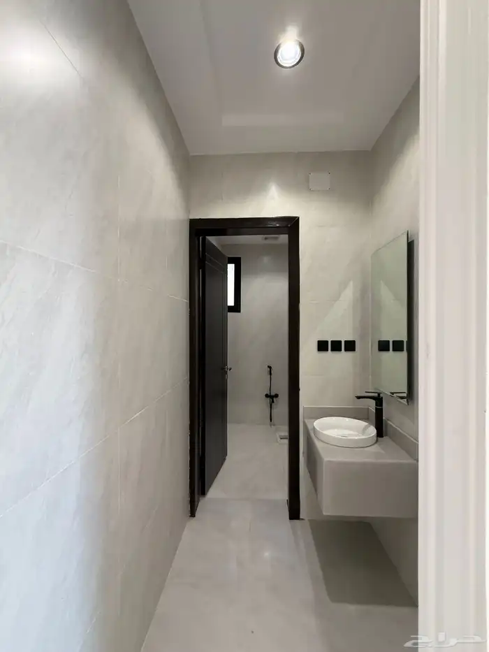 فلل فاخرة دورين وملحق بضيافات خارجيه شمال خميس مشيط مخطط 6 27