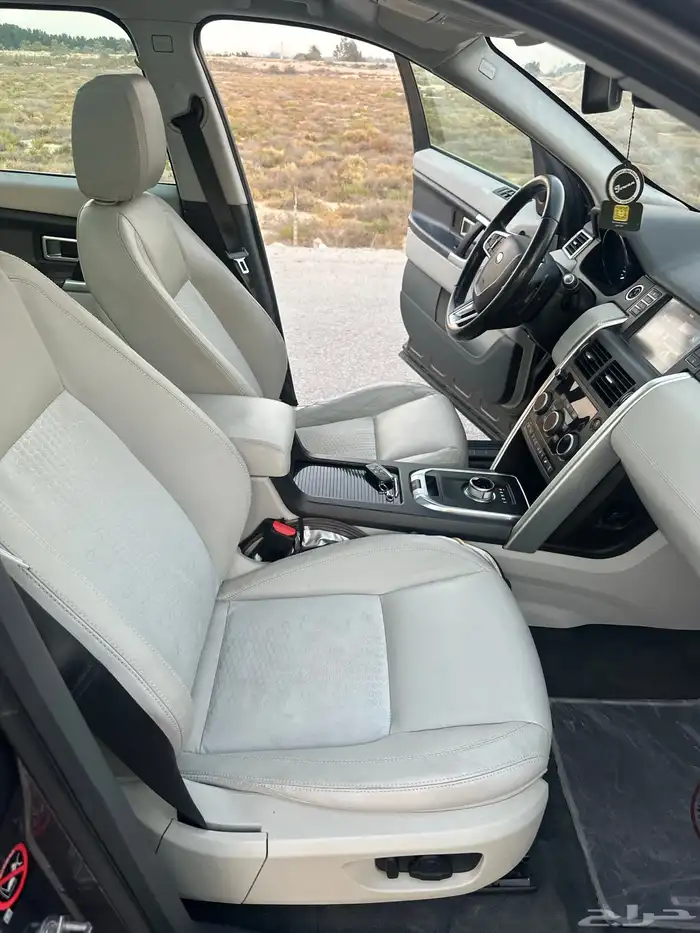 لاند روفر ديسكفري 2016 16