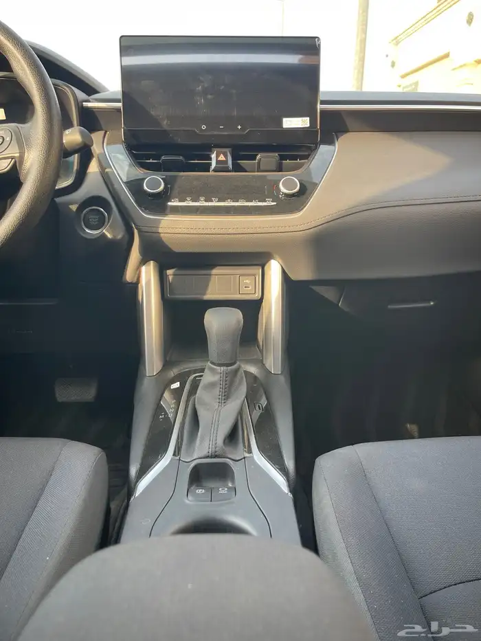 تويوتا- كورولا كروس-2025-بطاقة جمركية- بنزين- اصفار 17